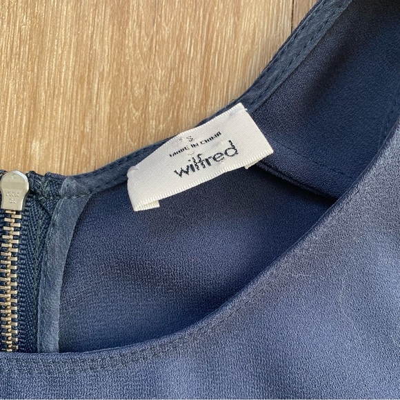 Wilfred | Aritzia Sevres Sleeveless Zip-Back Blouse Blue - Picture 7 of 16